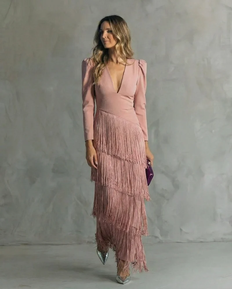 Nipuni - Elegantes Kleid Mit Fransenärmeln