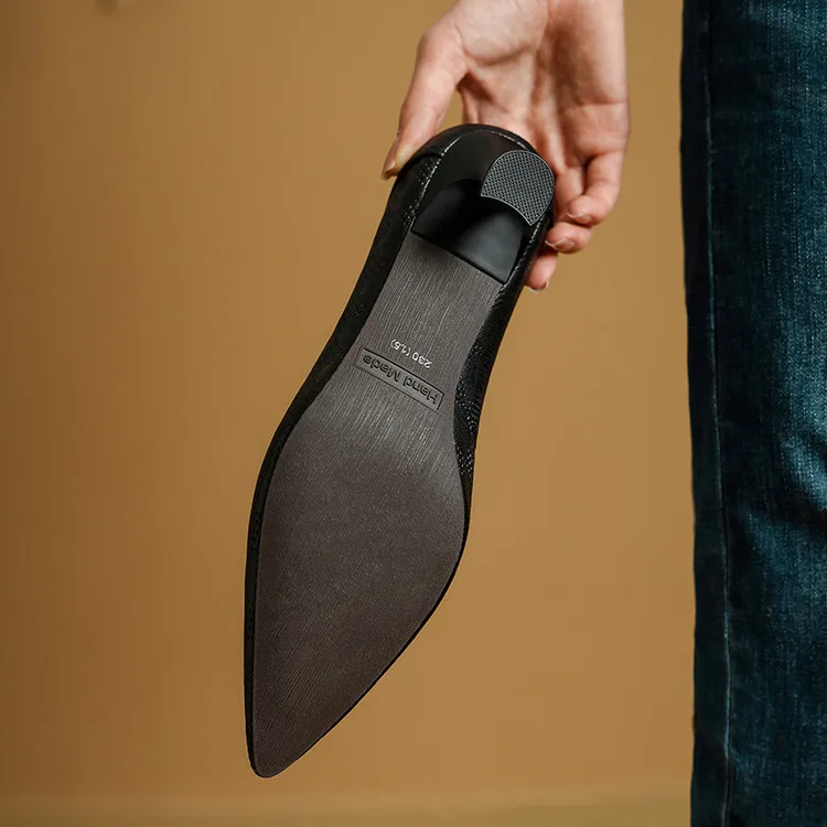 Pumps aus echtem Leder für Damen mit spitzer Zehenpartie