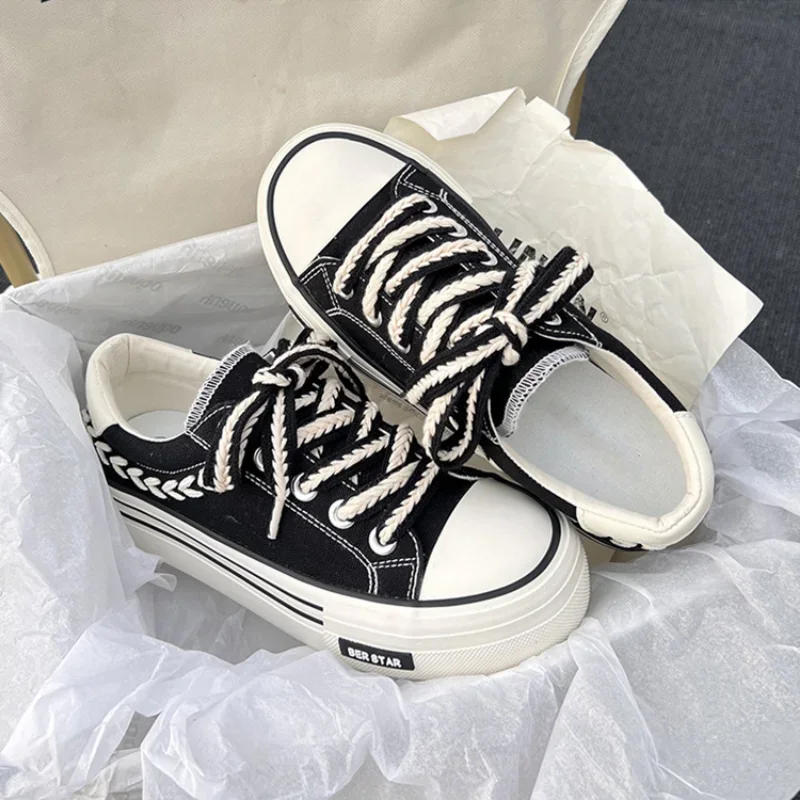 Mädchen-Sneaker aus Canvas mit klobiger Plateausohle | Dicke Sohle