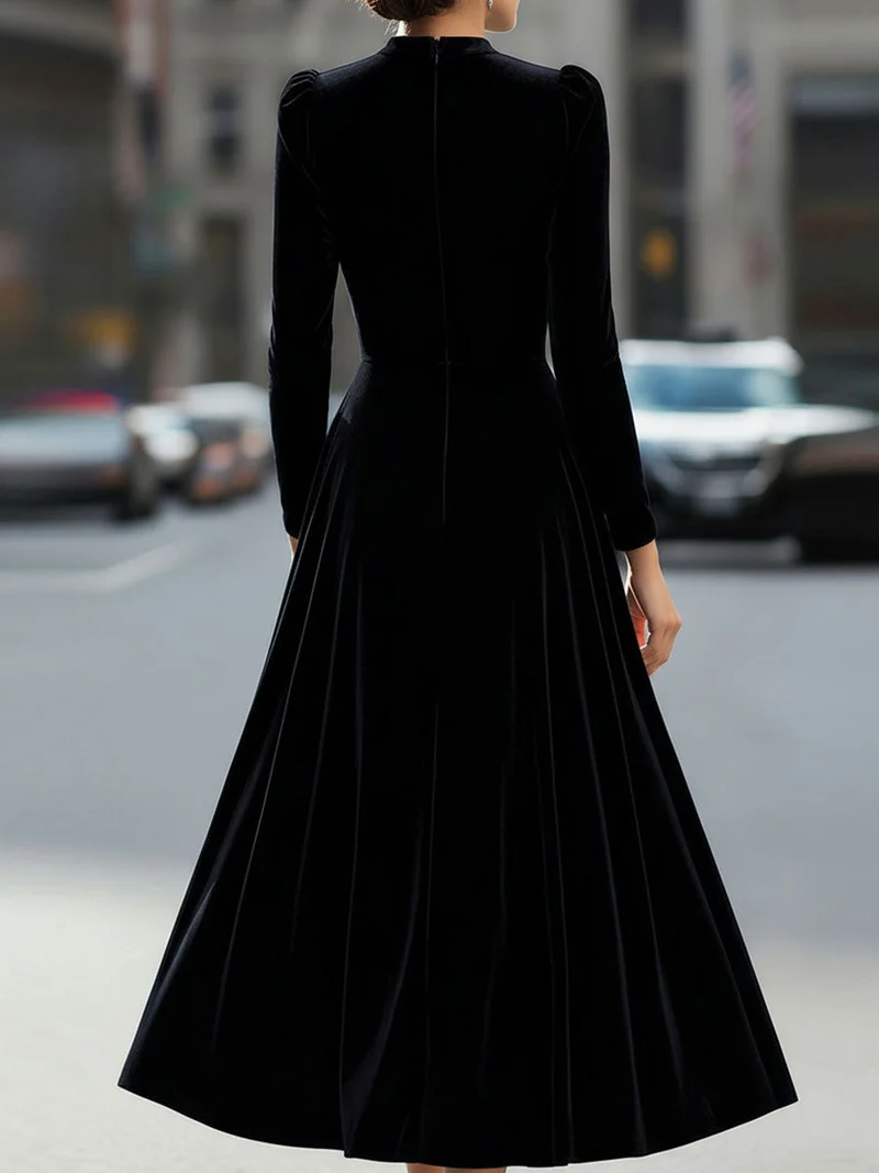 Damen-Midi-Kleid aus marineblauem Samt mit langen Ärmeln