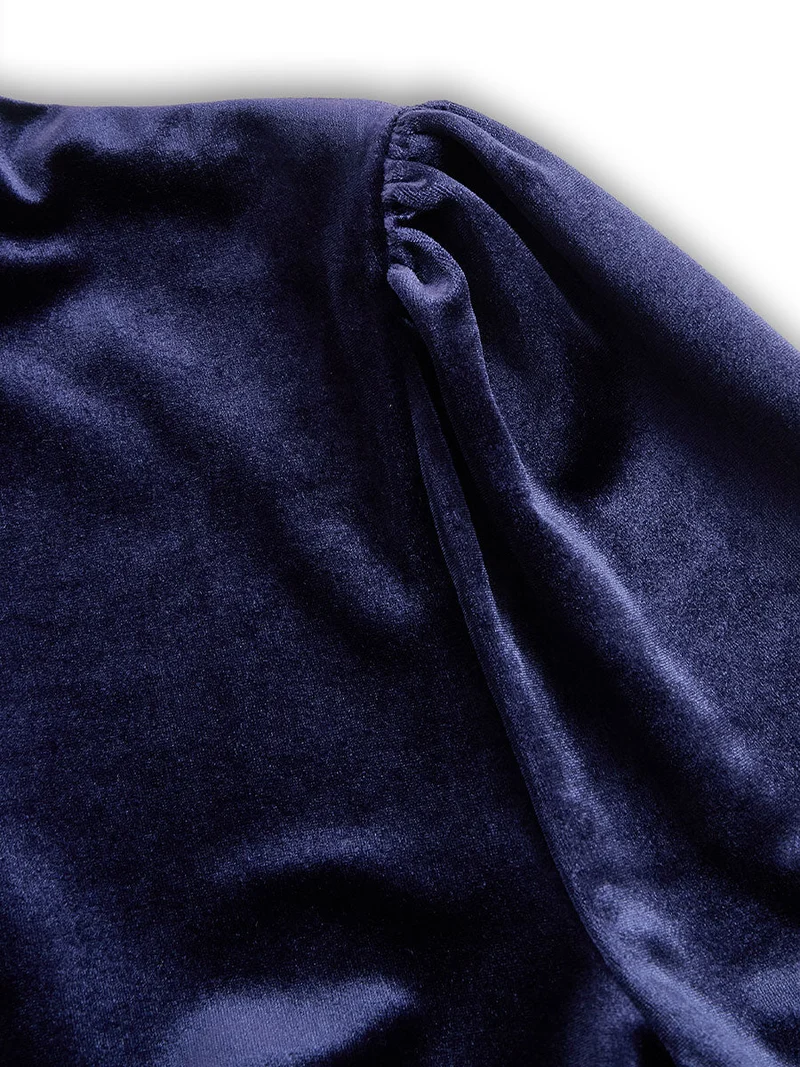 Damen-Midi-Kleid aus marineblauem Samt mit langen Ärmeln