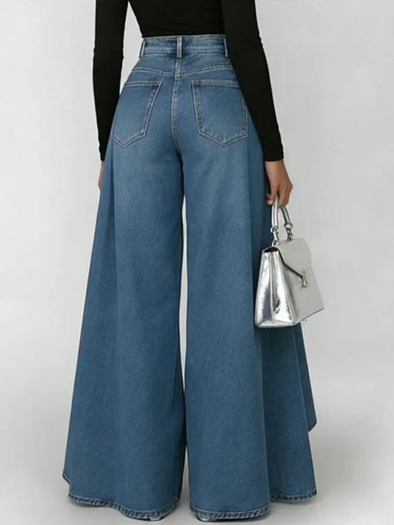 Damenjeans mit hoher Taille und weitem Bein