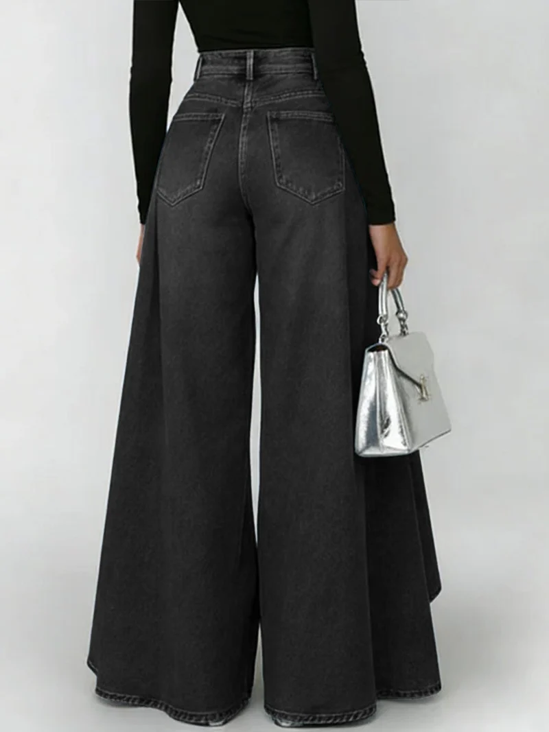 Damenjeans mit hoher Taille und weitem Bein