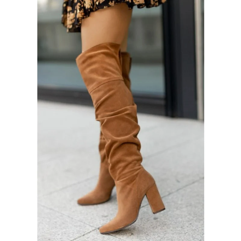 Beatrice | Damen Locker sitzende Kniehohe Stiefel mit Blockabsatz