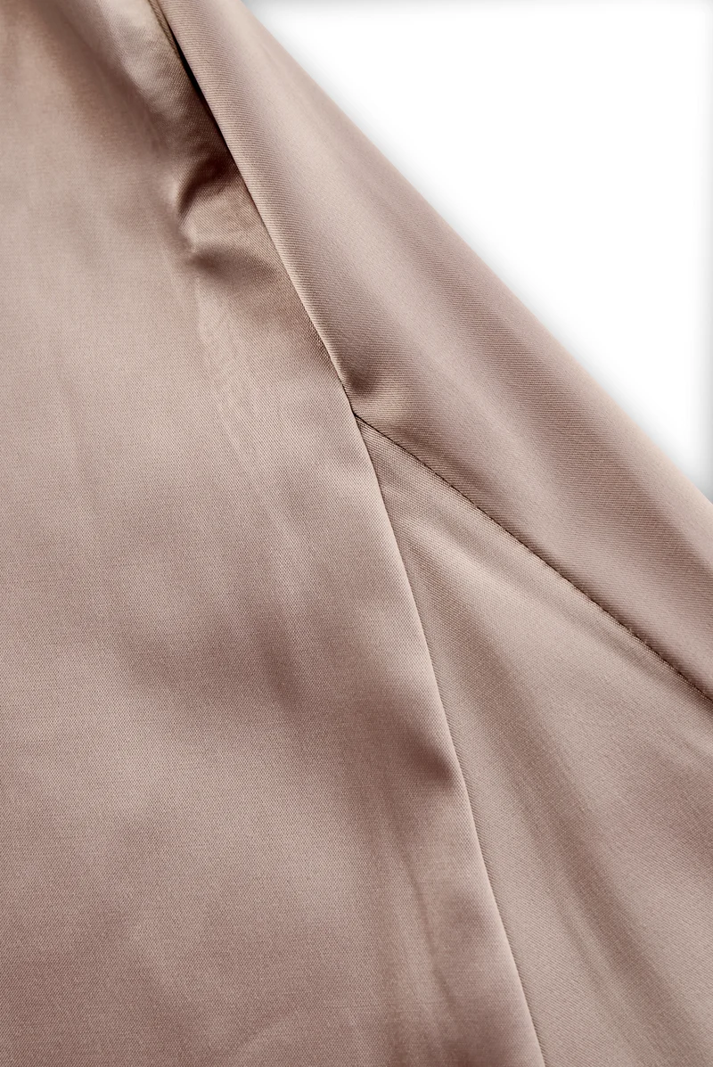 Champagnerfarbenes Ein-Schulter-Abendkleid aus Satin für Damen