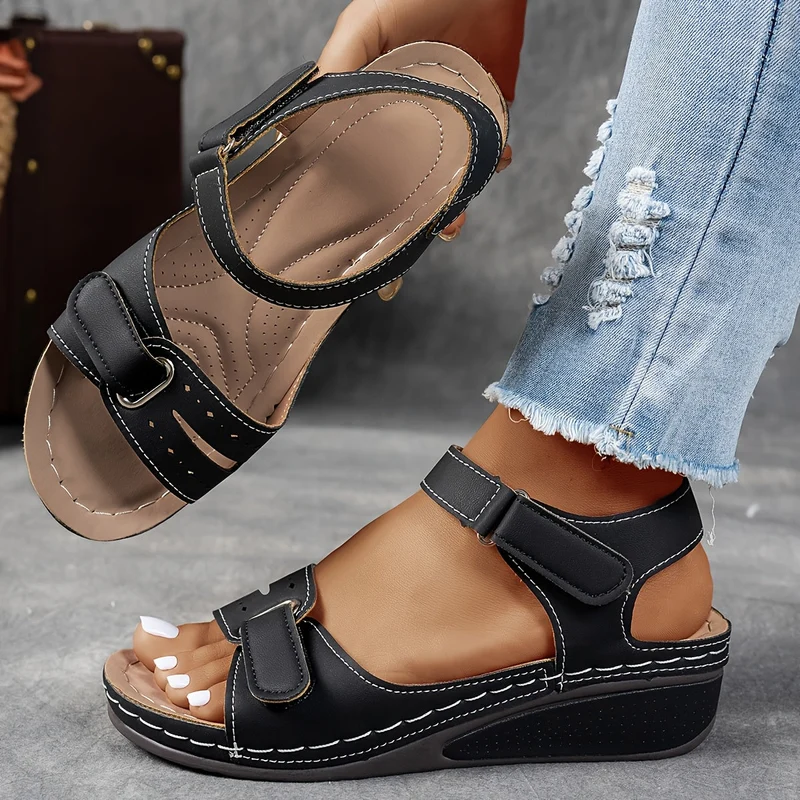 Orthopädische Damensandalen mit Fußbett