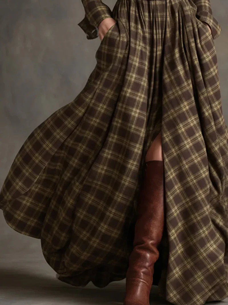 Damen-Maxikleid im Karomuster mit Knopfleiste