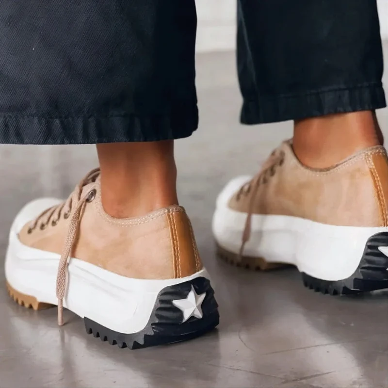 Orthopädische Damenschuhe mit Fußgewölbestütze